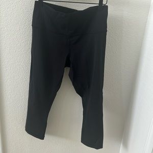 Lululemon capri pants